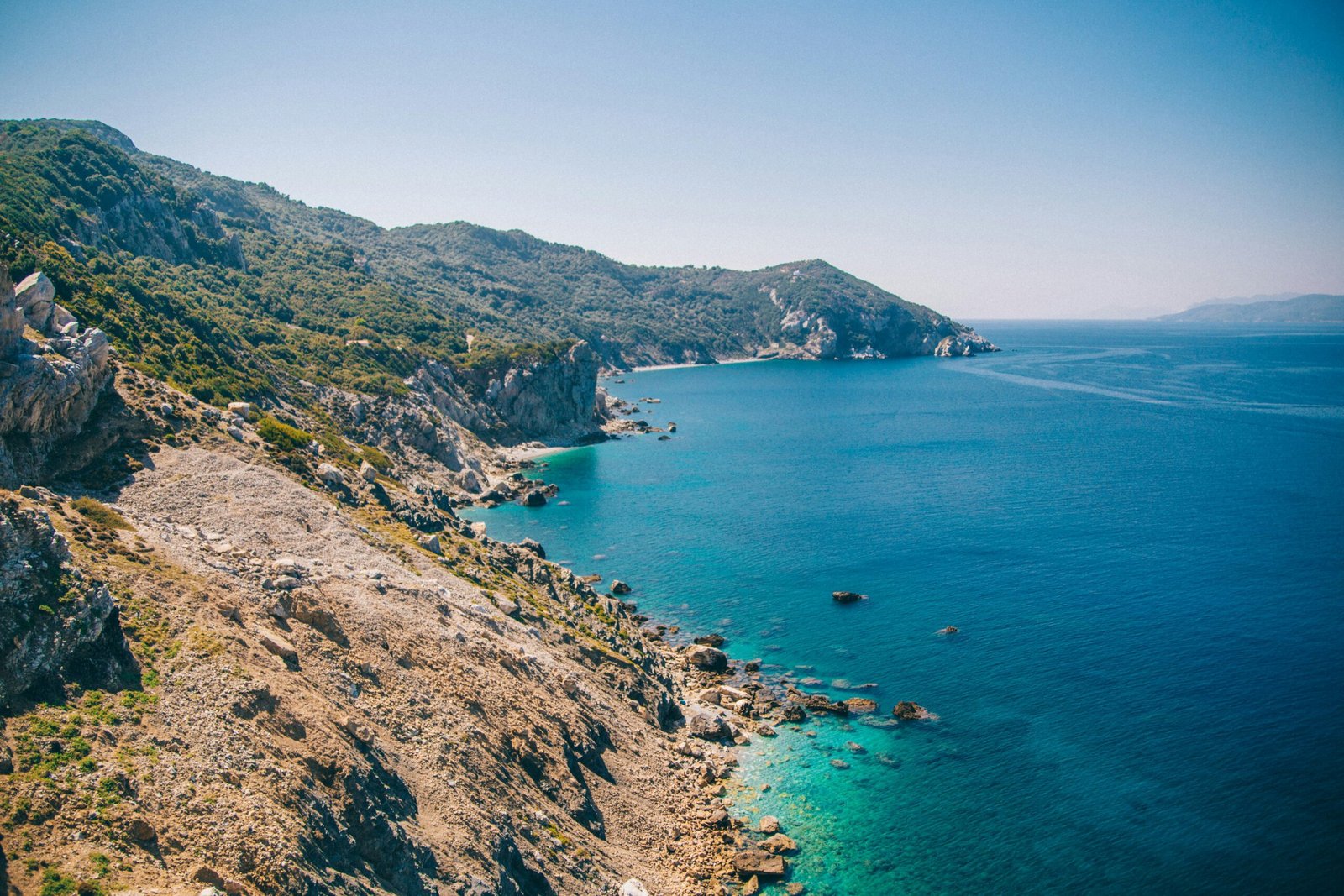At Be-One Skiathos, we offer a comprehensive range of services designed to enhance your fitness journey. From padel court to personal training, choose what's best for you.